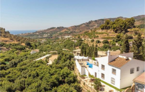 Stunning home in Frigiliana with Outdoor swimming pool, WiFi and 4 Bedrooms